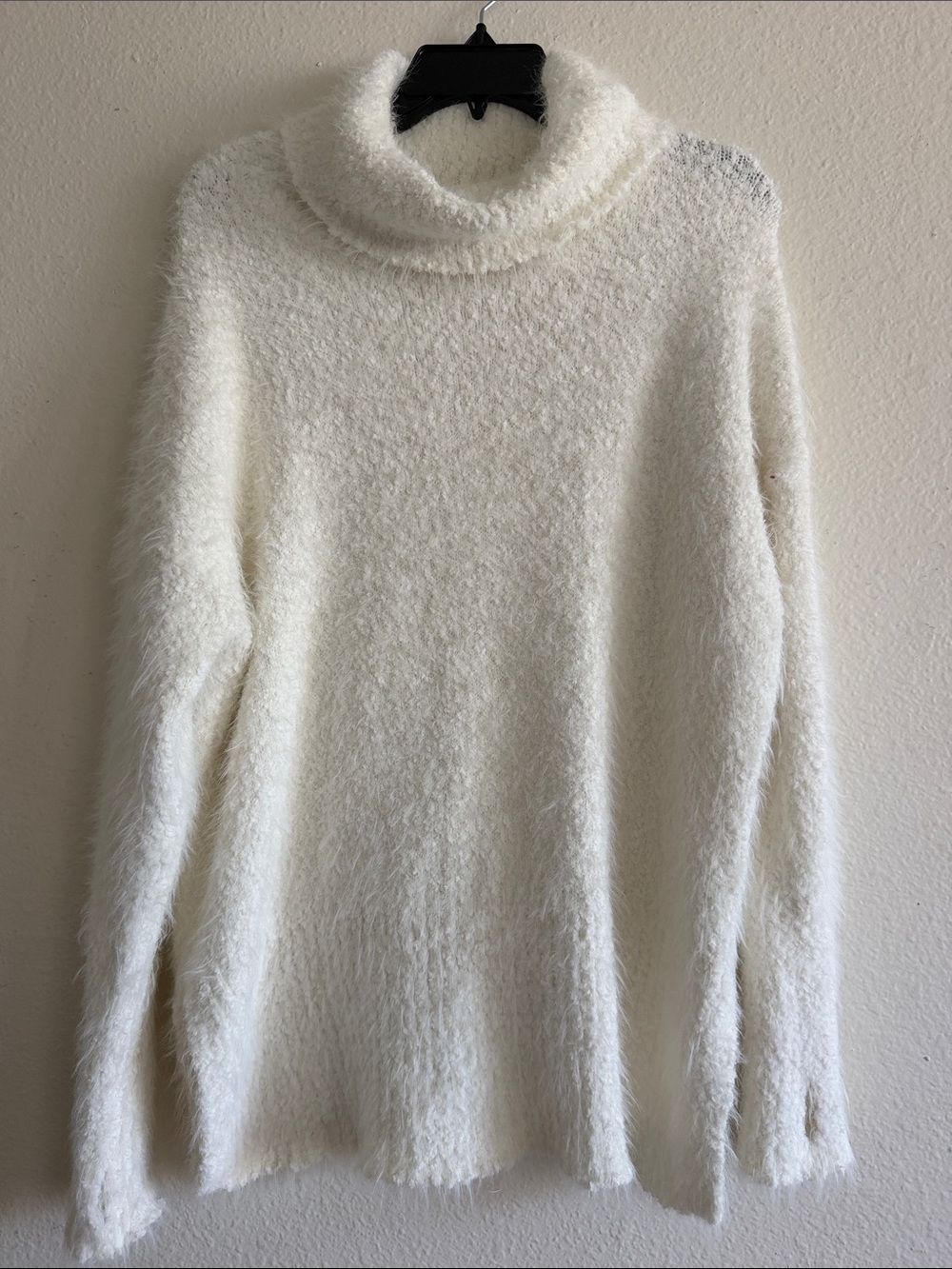 Aerie Cozy Women's White Turtleneck Fuzzy Sweater Size: M